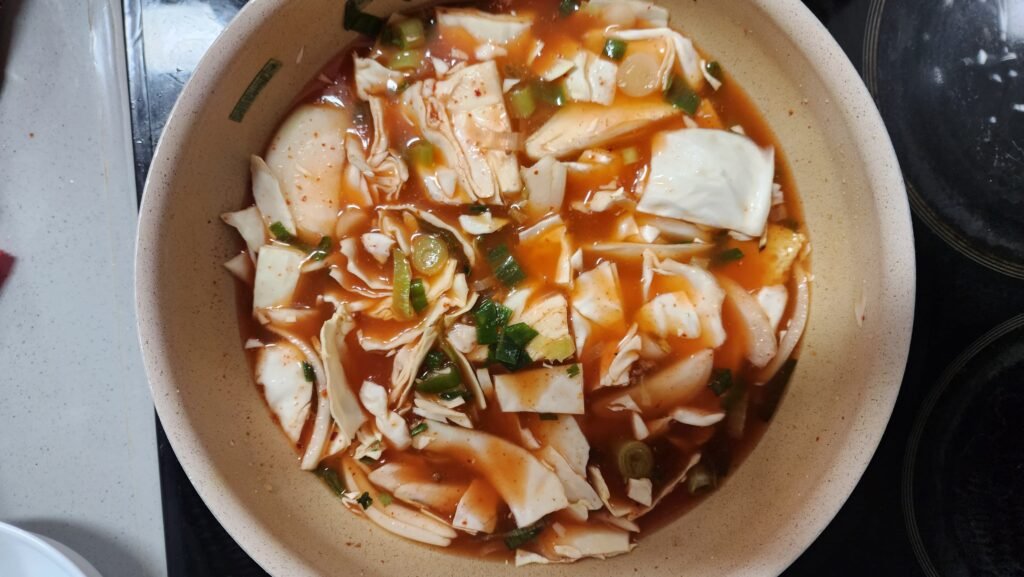 rabokki-step-3-making-base-broth3